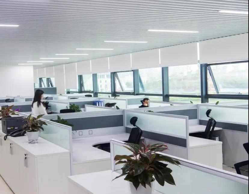 職員辦公空間 職員辦公空間